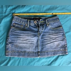 Vintage vanilla star rhinestone embellished mini jean skirt